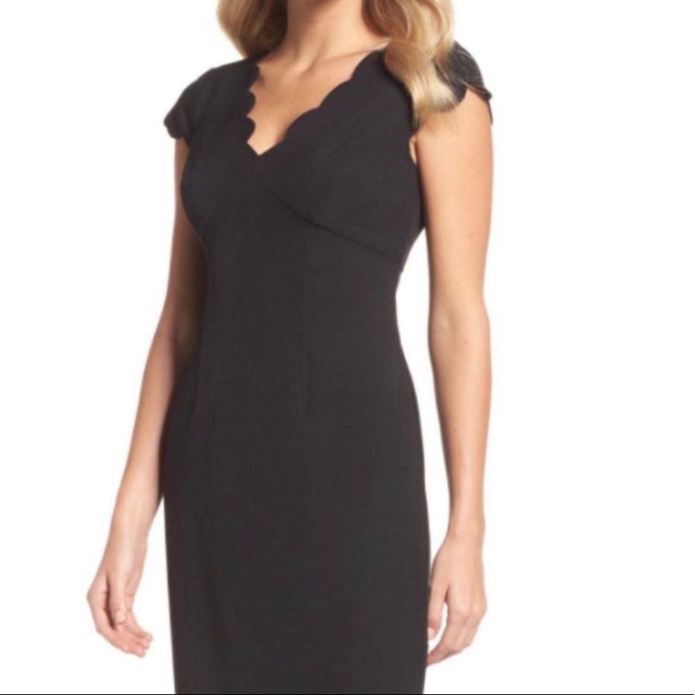Adrianna Papell Scalloped Crepe Sheath Dress
Little Black Dress Small